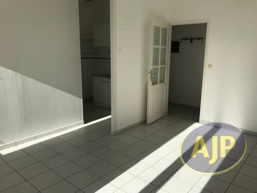 Appartement à louer 540 € 2 pièces 1 chambre 47 m² RDC Cugand-la-Bernardière 85610