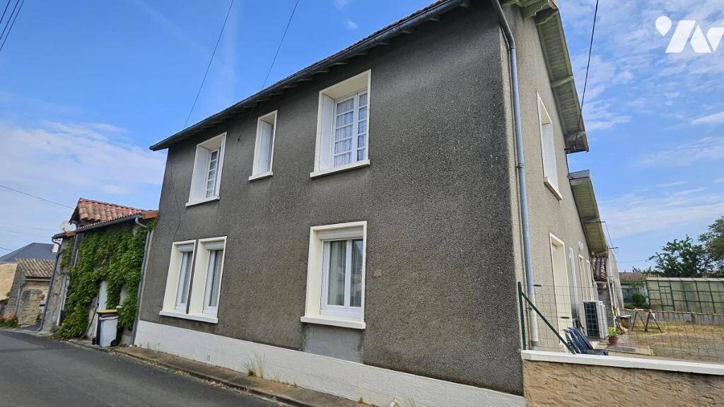 Maison à vendre, 120m², VIVONNE