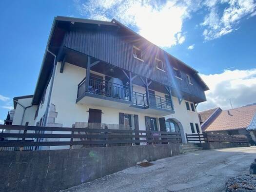 Appartement à louer 453 € 1 pièce 32 m² Étage 1/1 Métabief 25370