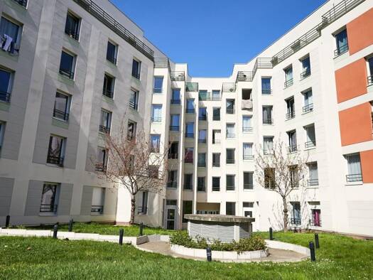 Appartement à louer - logement étudiant 815 € 1 pièce 20 m² Guynemer-Rue de Malakoff Châtillon 92320