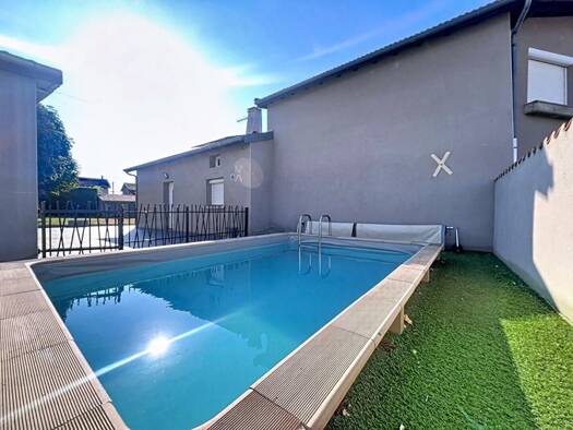 Maison à vendre 365 000 € 7 pièces 5 chambres 205 m² 734 m² de terrain Saint-Laure 63350