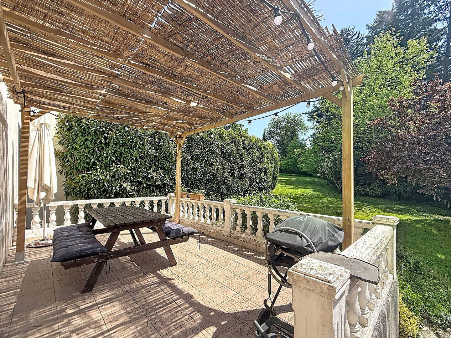 Maison à vendre, 140m², VILLIEU LOYES MOLLON