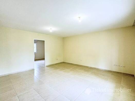 Appartement à vendre 189 000 € 4 pièces 3 chambres 85 m² RDC Cornebarrieu 31700
