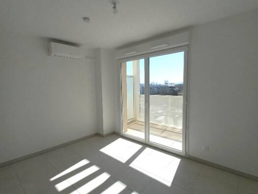 Appartement à louer 463 € 1 pièce 26 m² 4ème étage Monteux 84170