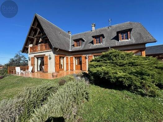 Maison de plain-pied à vendre 290 000 € 7 pièces 6 chambres 220 m² 2 250 m² de terrain Nord-RN Lannemezan 65300