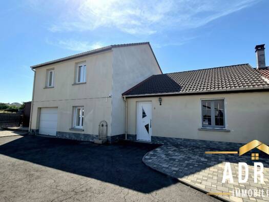 Maison à vendre 420 000 € 6 pièces 3 chambres 114 m² 461 m² de terrain Ennery 57365