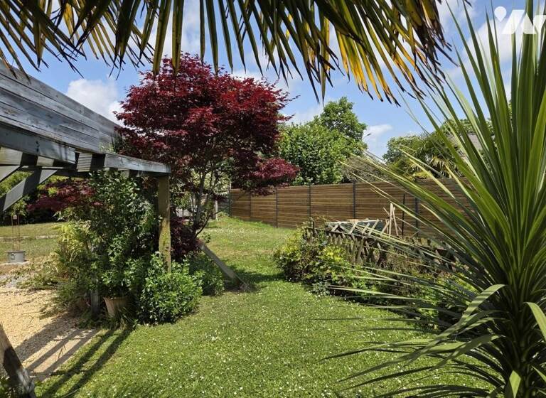 Maison à vendre 468 000 € 7 pièces 4<br/>chambres 175 m²<br/>superficie 678 m²<br/>terrain St Nazaire 44600