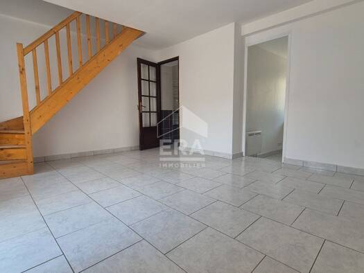 Maison à vendre 224 000 € 4 pièces 3 chambres 56,1 m² Brie-Comte-Robert 77170
