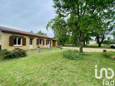 Maison à vendre 231 000 € 4 pièces 3 chambres 102 m² 3 240 m² de terrain Paunat 24510
