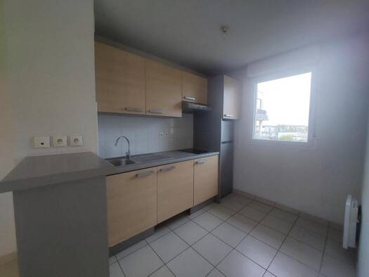 Appartement à louer 737 € 3 pièces 2 chambres 65 m² Étage 2/4 Centre Cesson-Sévigné 35510