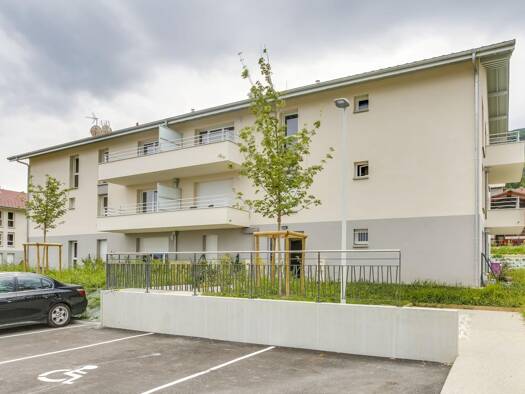 Appartement à louer 850 € 2 pièces 1 chambre 50 m² 2ème étage Chevrier 74520