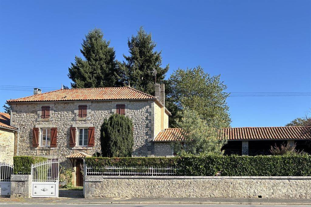 Maison à vendre, 219m², LA ROCHEFOUCAULD