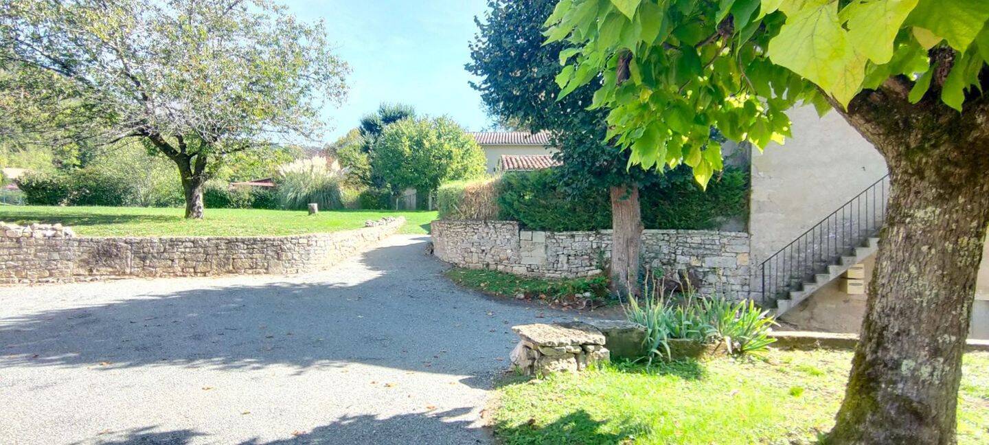 Maison à vendre, 300m², SAINT ANTONIN NOBLE VAL