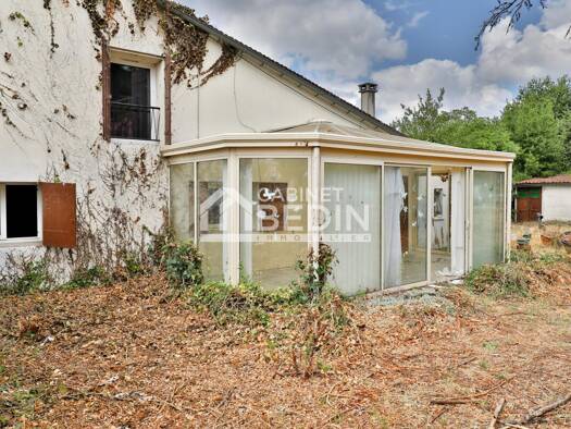 Maison à vendre 124 400 € 3 pièces 2 chambres 102,8 m² 640 m² de terrain St Maixant 33490