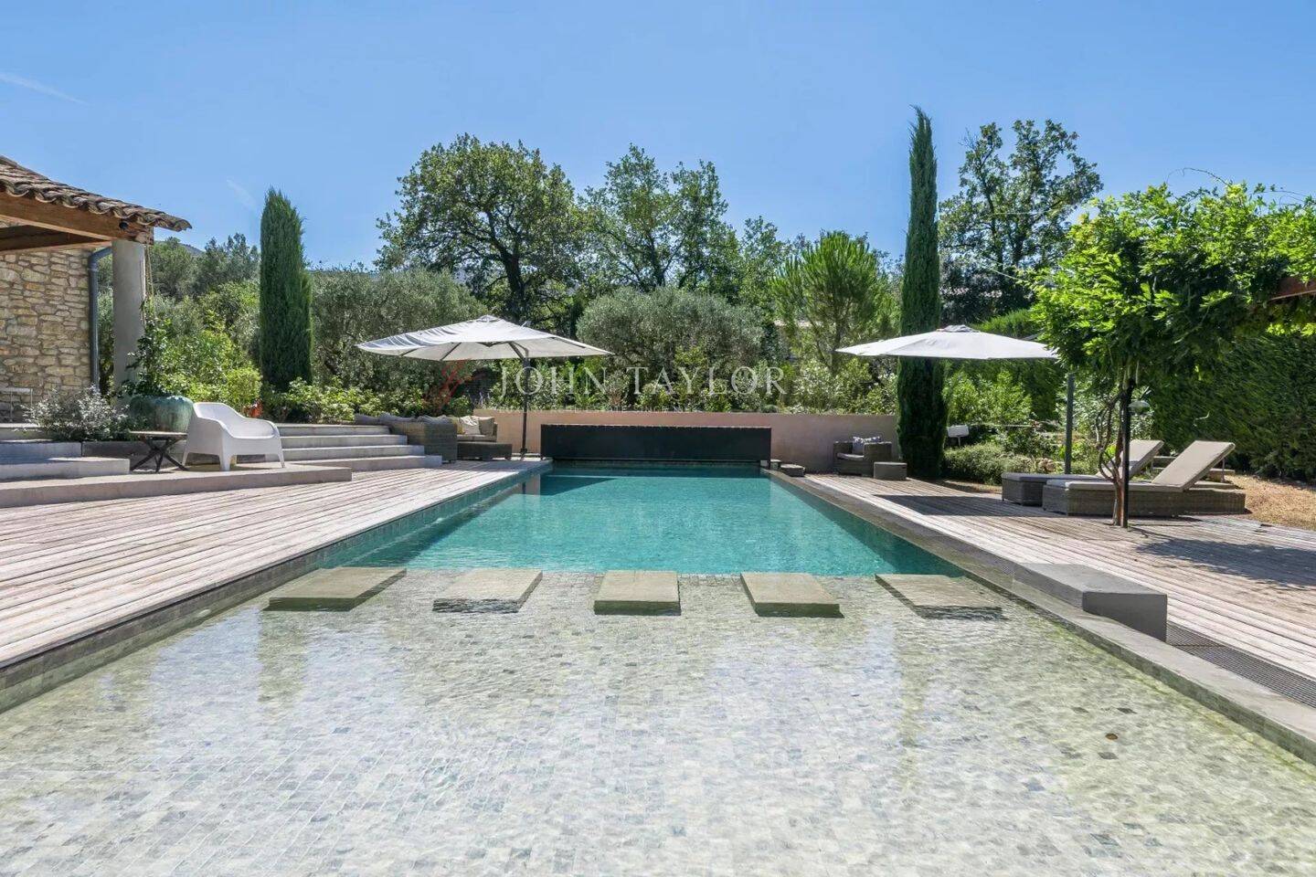 Maison à vendre, 250m², MENERBES