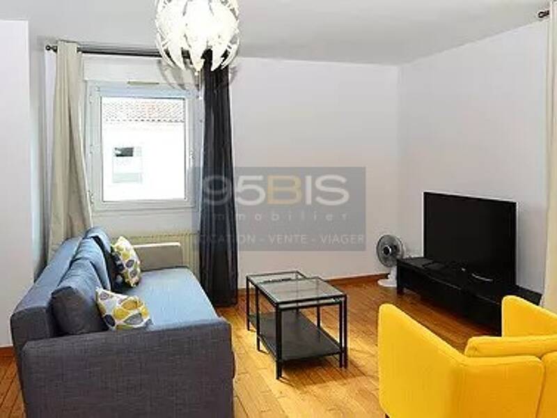 Maison à louer, 69m², LYON 8E