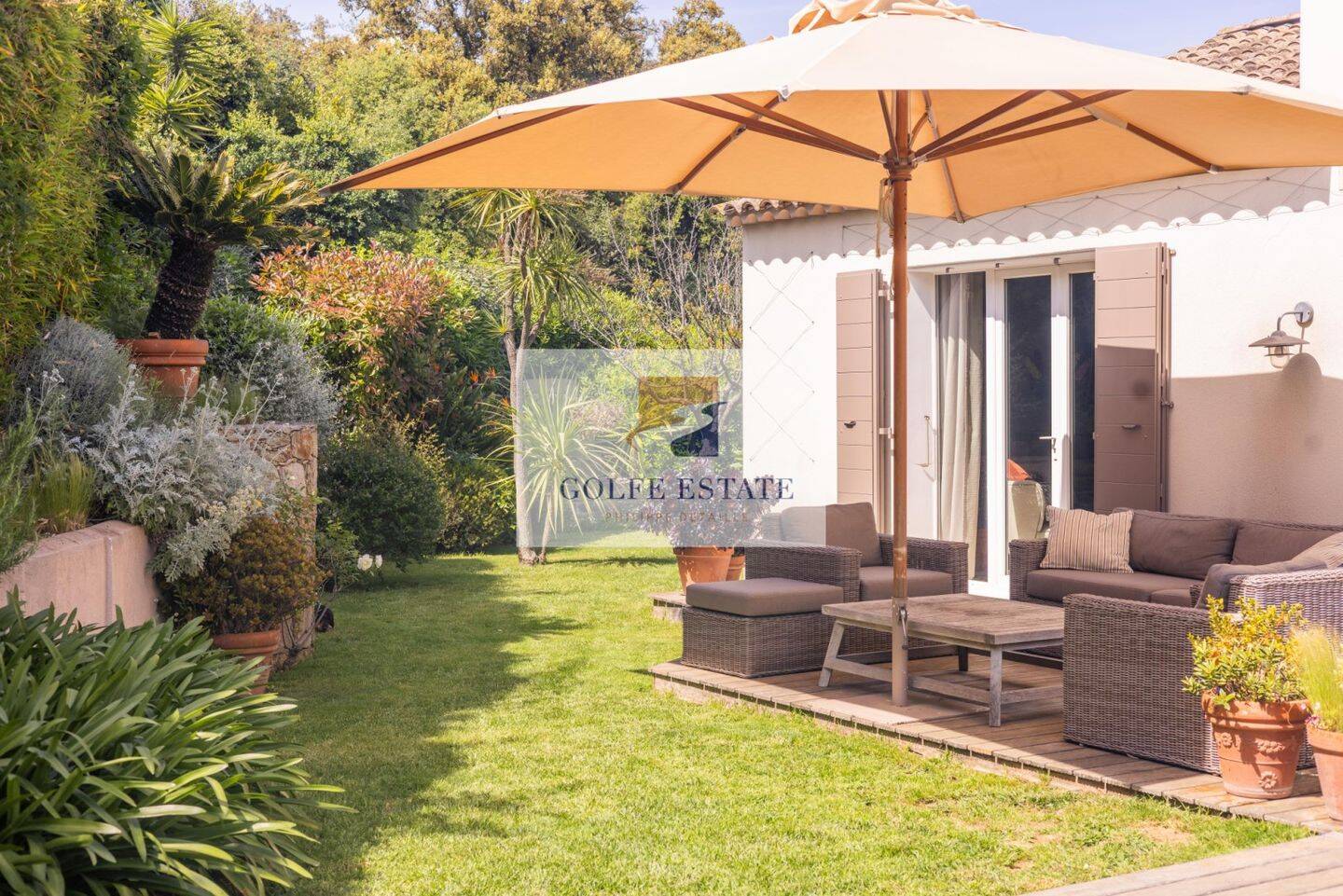 Maison à vendre, 130m², LA CROIX VALMER