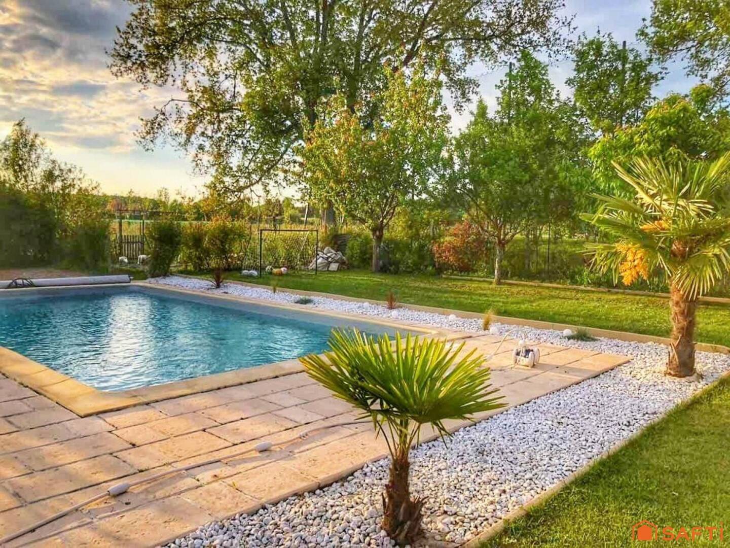 Maison à vendre, 165m², SAINT SYLVESTRE SUR LOT