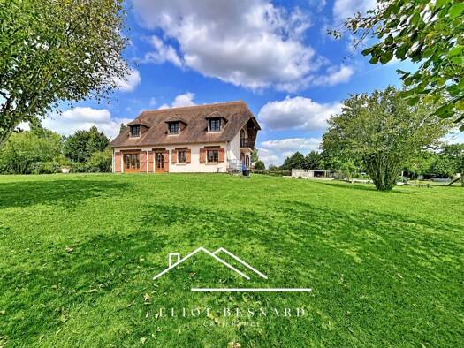 Maison de plain-pied à vendre 332 800 € 4 pièces 3 chambres 126 m² 10 622 m² de terrain Mézidon Vallée d'Auge 14140