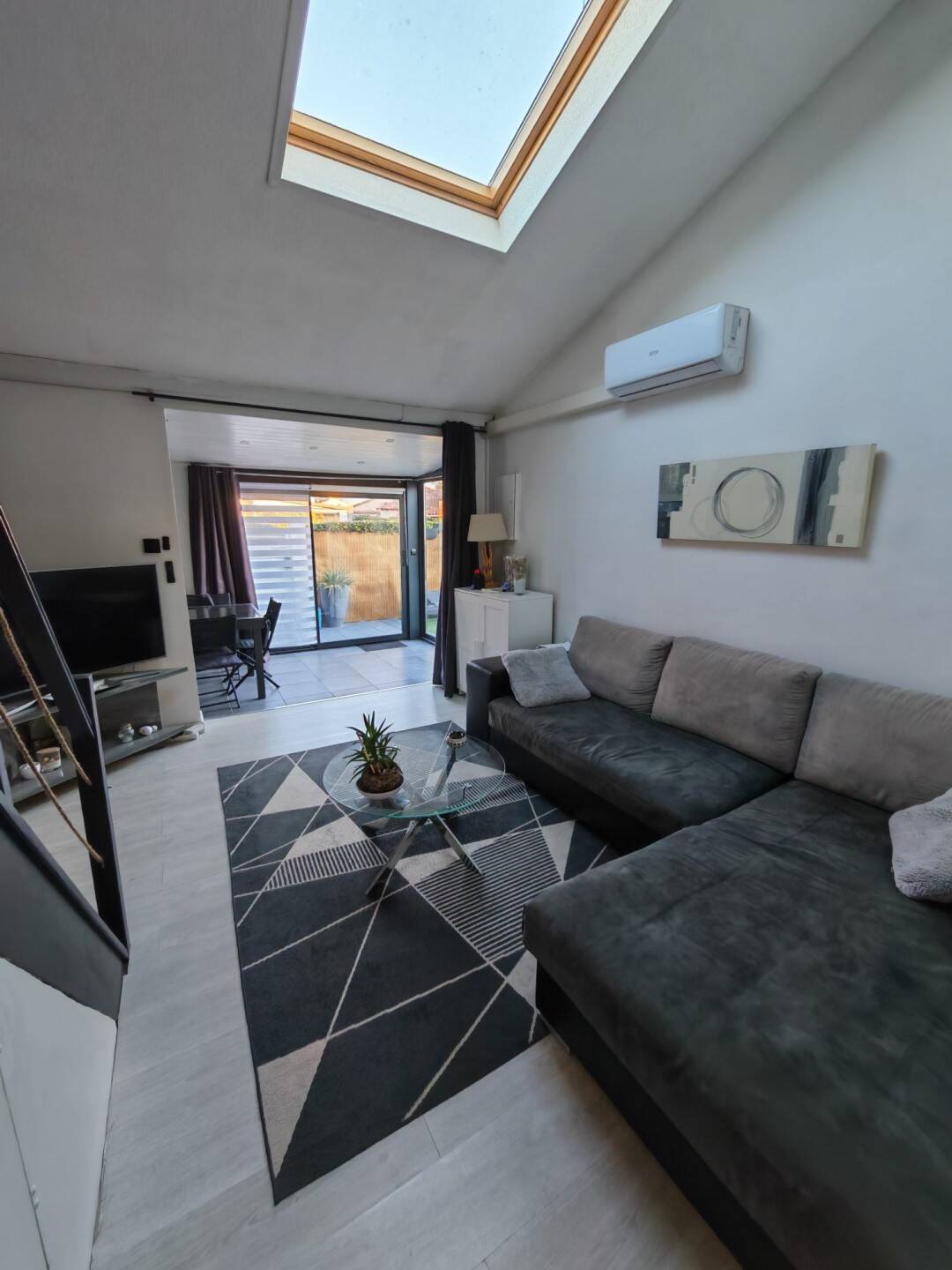 Maison à vendre, 37m², VIC LA GARDIOLE