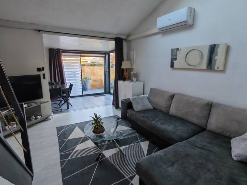 Maison à vendre, 37m², VIC LA GARDIOLE