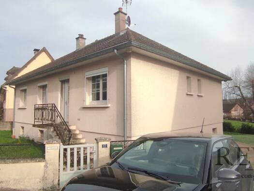 Maison à vendre 170 000 € 5 pièces 4 chambres 113 m² 726 m² de terrain Centre Ville Autun 71400