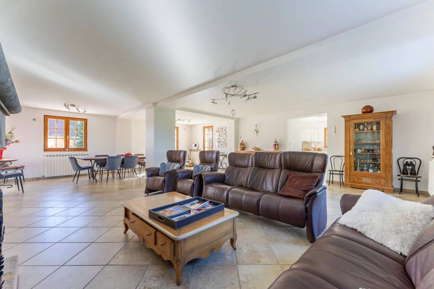Maison à vendre, 0m², LA CHAPELLE DE LA TOUR