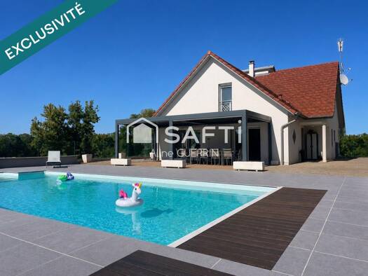 Maison à vendre 360 000 € 9 pièces 6 chambres 190 m² 1 078 m² de terrain Fraisans 39700