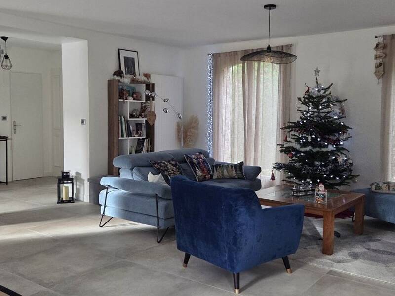 Maison à louer, 176m², CAILLOUX SUR FONTAINES