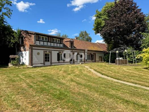 Maison à vendre 221 000 € 4 pièces 2 chambres 112 m² 1 286 m² de terrain Sylvains-les-Moulins 27240