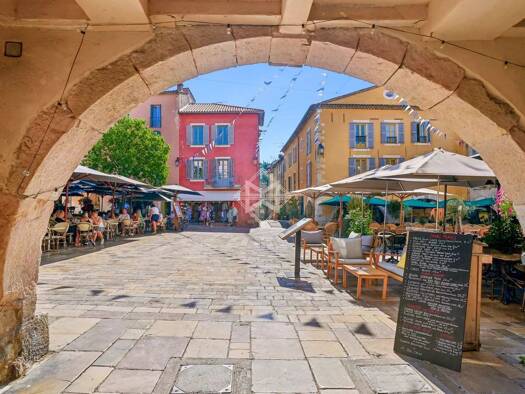 Appartement à vendre 185 000 € 1 pièce 18,67 m² 1er étage Le Village Valbonne 06560