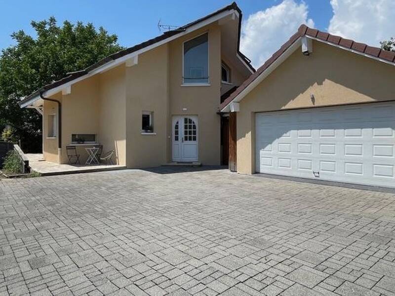 Maison à louer, 204m², VERSONNEX