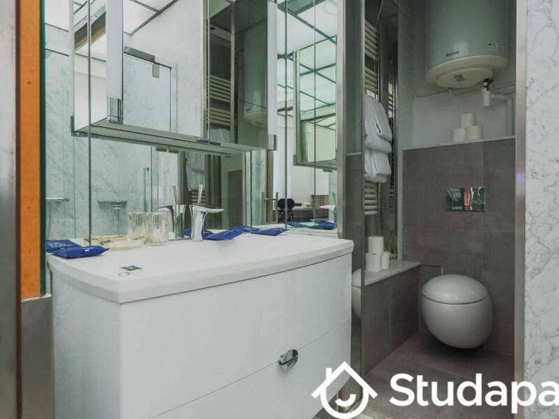 Maison à louer, 64m², PARIS 11E