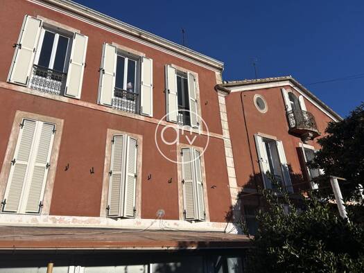 Immeuble à vendre 699 000 € 265 m² Toulon 83200