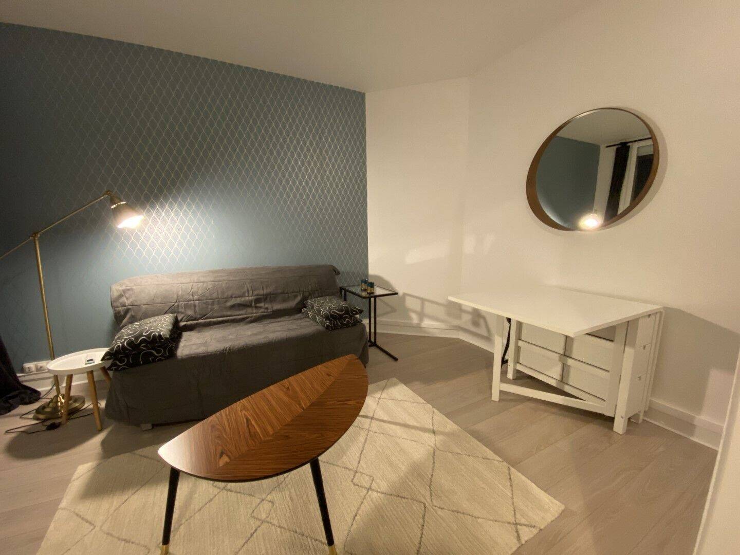 Maison à louer, 24m², LEVALLOIS PERRET