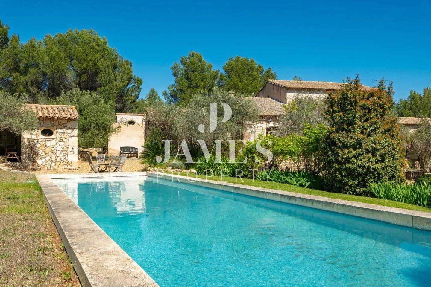 Maison à vendre, 250m², MAUSSANE LES ALPILLES