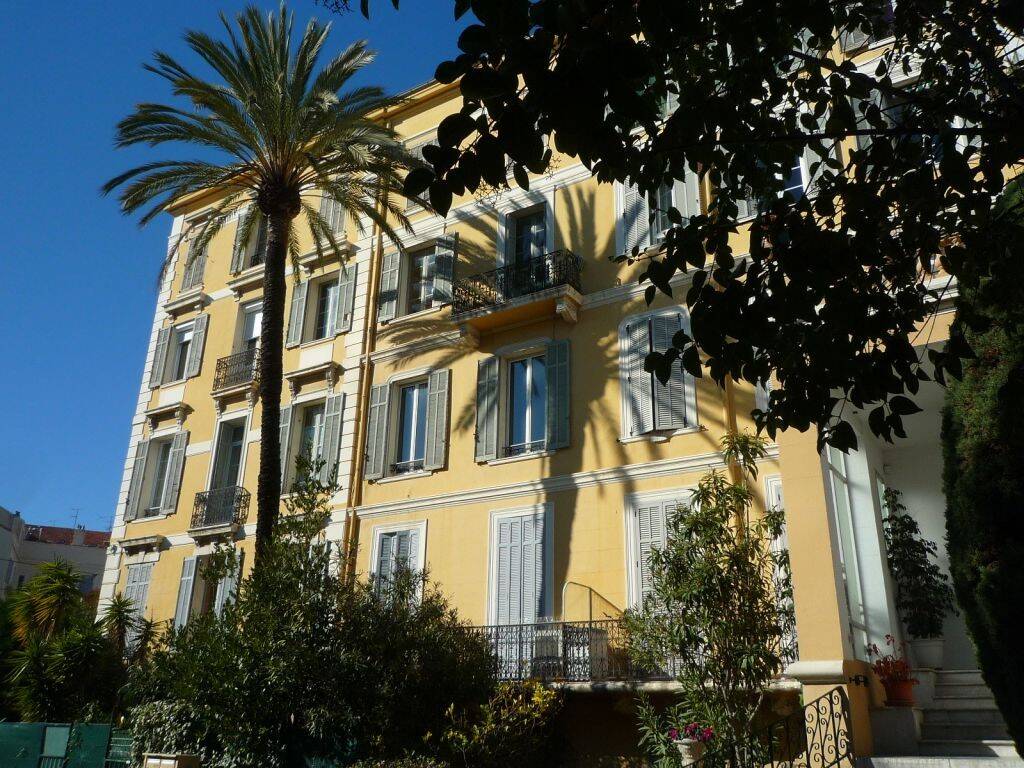 Maison à louer, 20m², CANNES