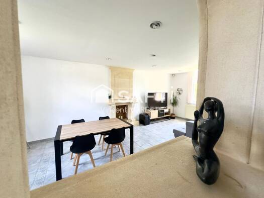 Appartement à vendre 190 000 € 3 pièces 2 chambres 86 m² RDC/1 Saint-Maximin 60740