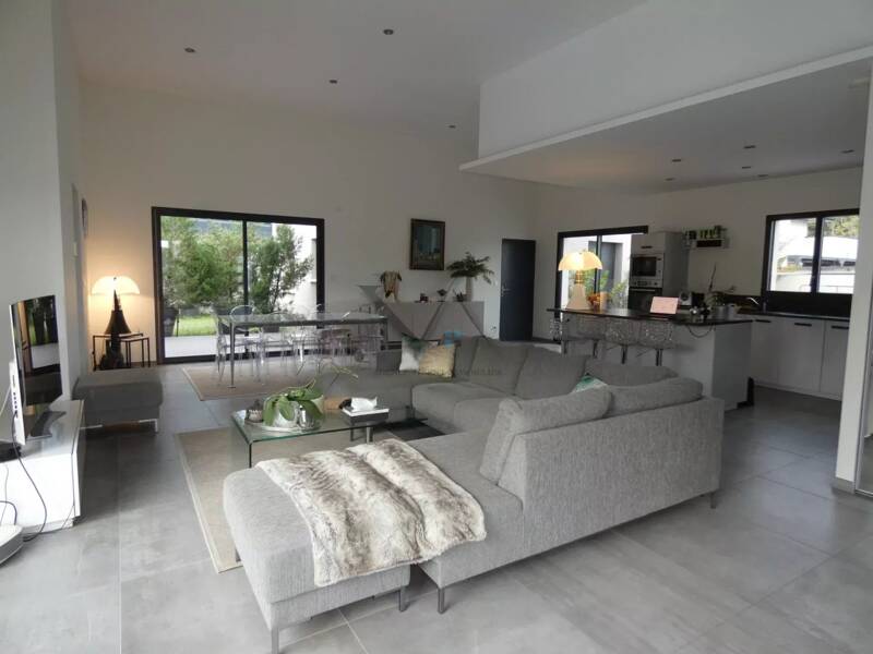 Maison à louer, 145m², MONTBOUCHER SUR JABRON