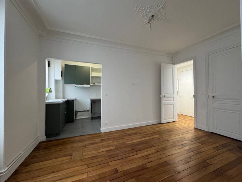 Maison à louer, 48m², PARIS 18E
