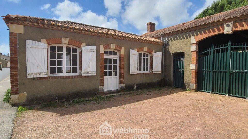 Maison à vendre, 268m², TALMONT SAINT HILAIRE