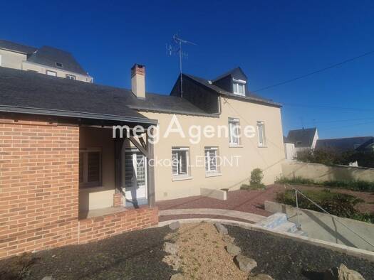 Maison à vendre 303 000 € 5 pièces 3 chambres 103 m² 1 300 m² de terrain Haute Follis-Saint Martin Laval 53000