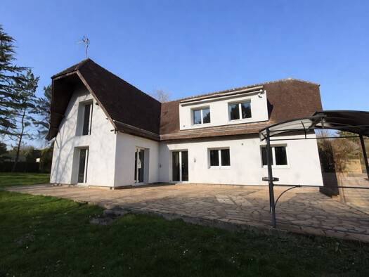 Maison à vendre 299 000 € 7 pièces 5 chambres 200 m² 3 500 m² de terrain Amiens 80000