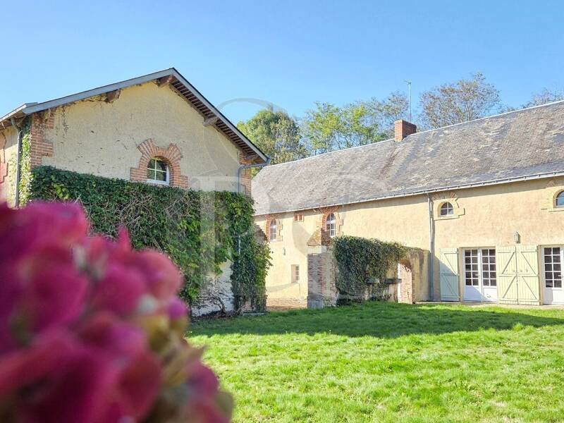 Maison à vendre, 297m², TALMONT SAINT HILAIRE