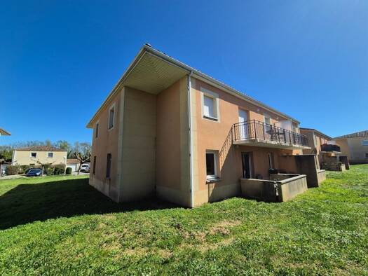 Duplex à louer 590 € 2 pièces 1 chambre 55 m² Étage 1/1 Nord Pont-Saint-Esprit 30130