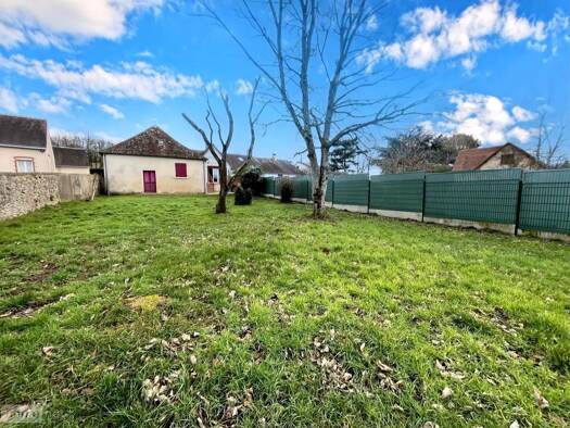 Maison à vendre 120 900 € 4 pièces 2 chambres 87 m² 578 m² de terrain Nuillé-le-Jalais 72370