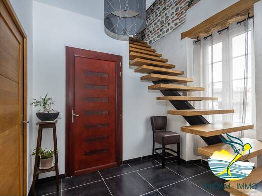 Appartement à vendre 399 000 € 5 pièces 3 chambres 142 m² RDC Nord Lescar 64230