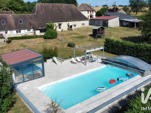 Maison à vendre 325 000 € 7 pièces 4 chambres 151 m² 7 900 m² de terrain Pierre-Buffière 87260