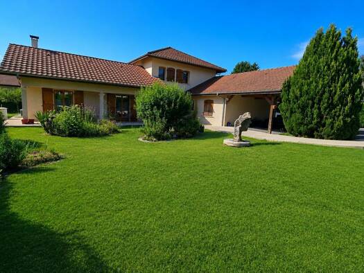 Maison à vendre 649 000 € 7 pièces 6 chambres 189,65 m² Lully 74890