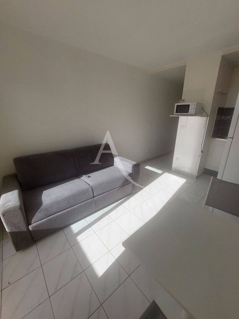 Maison à louer, 18m², FORT DE FRANCE